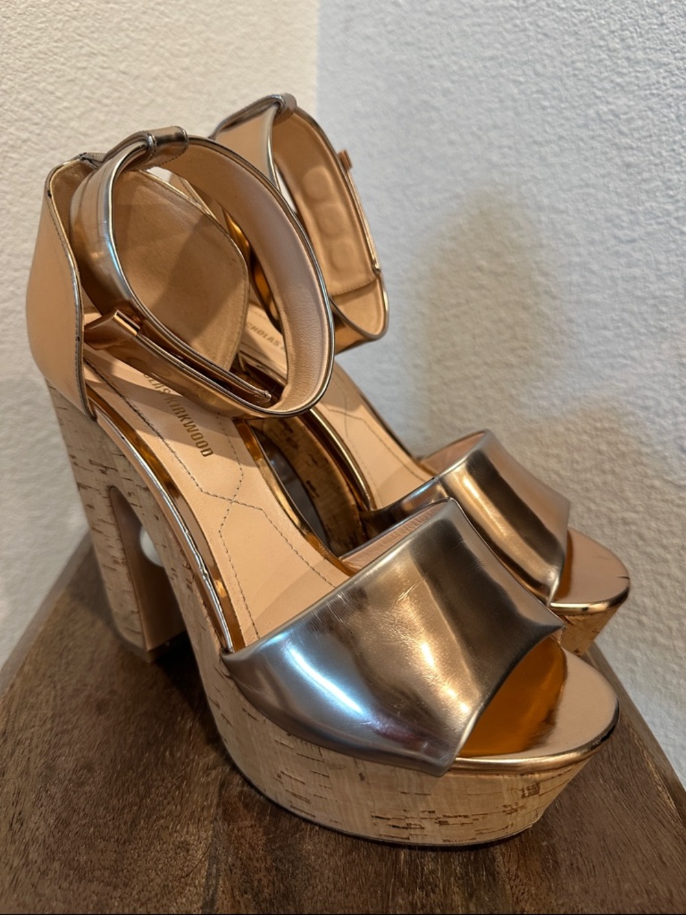 Nicholas Kirkwood Maeva Pearl Cork Platform Sandals Rose Gold Size 39 US 8.5